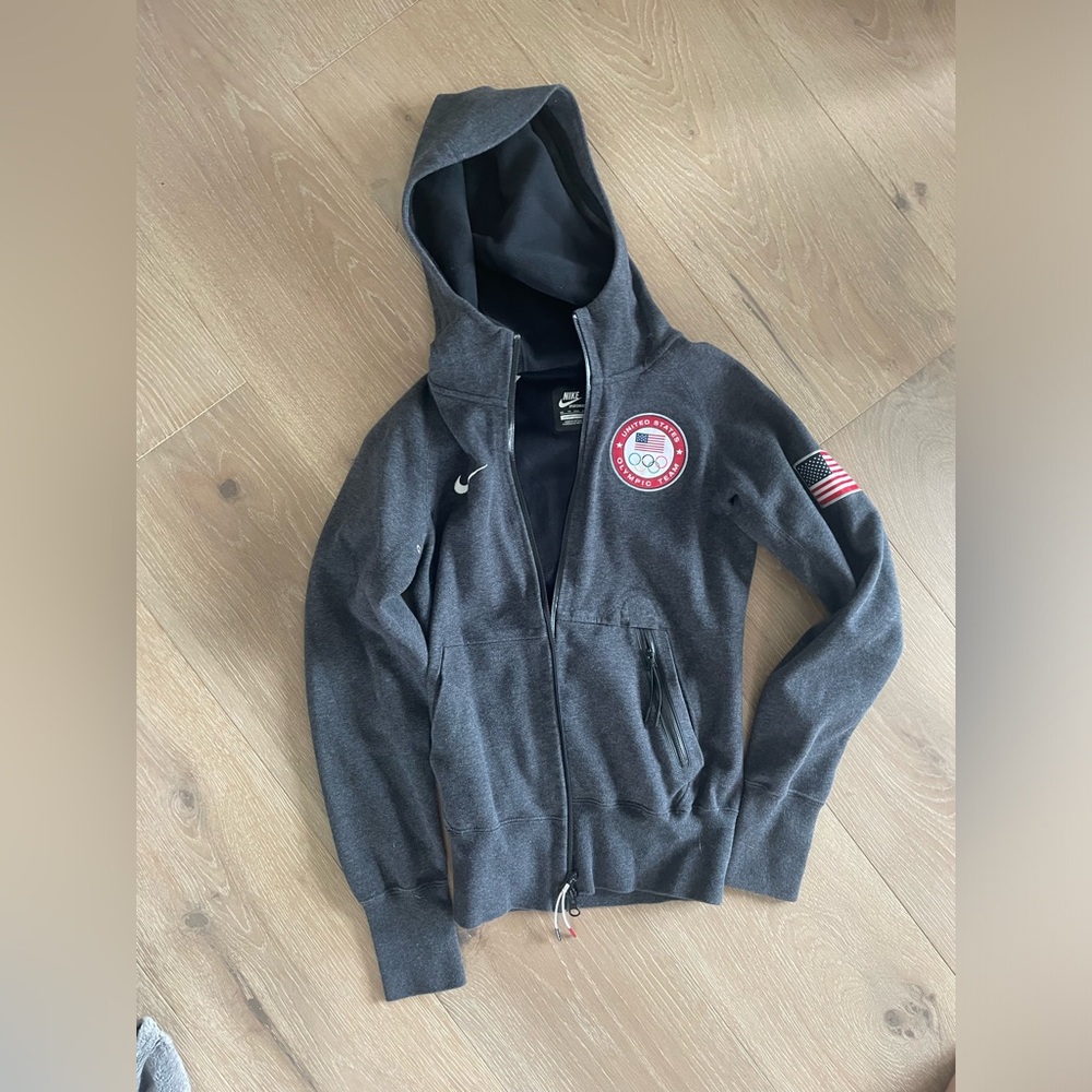 USA Nike zip up xs